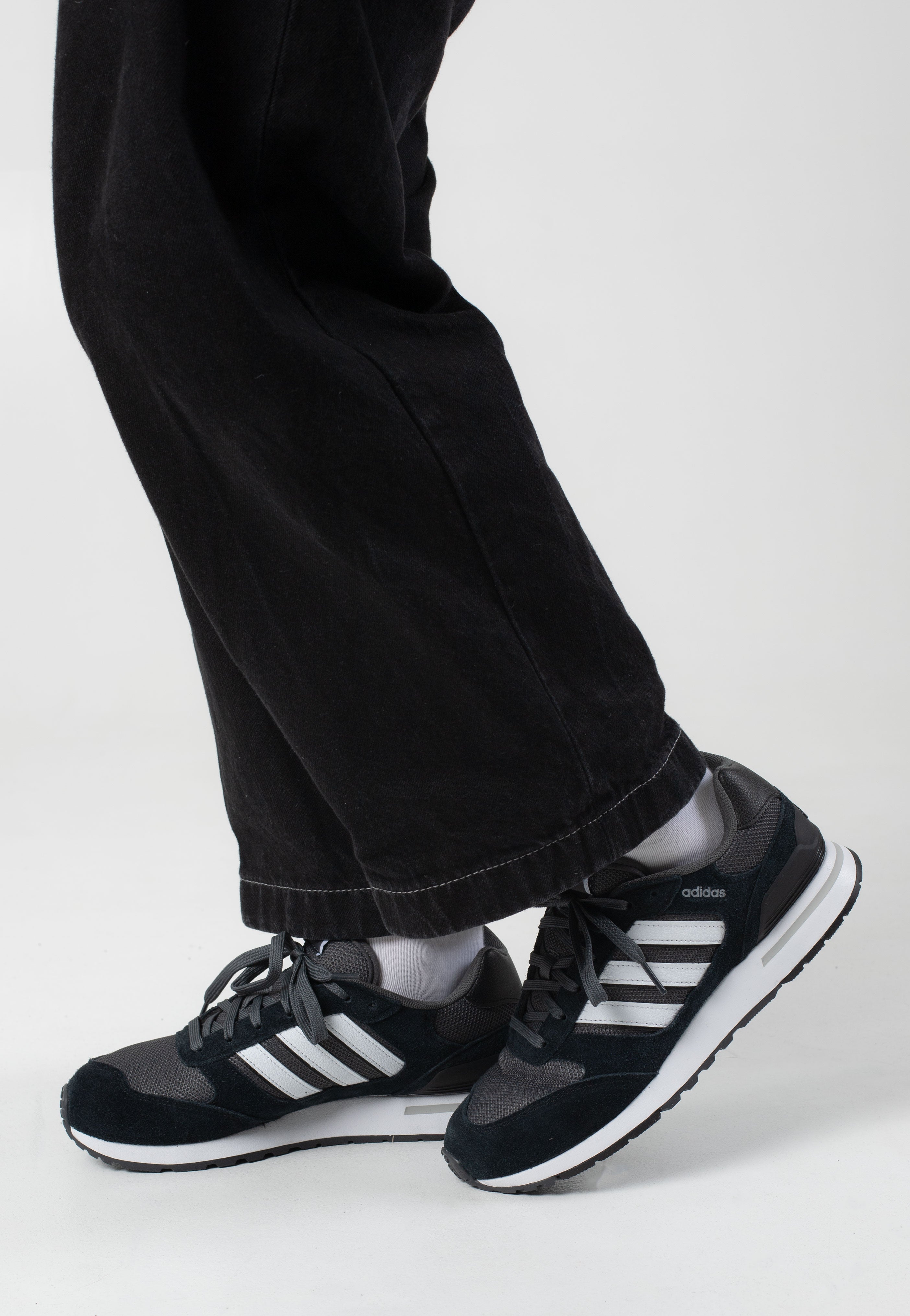 Adidas - Run 80s Cblack/Ftwwht/Gresix - Shoes Buy Cheap Find Great