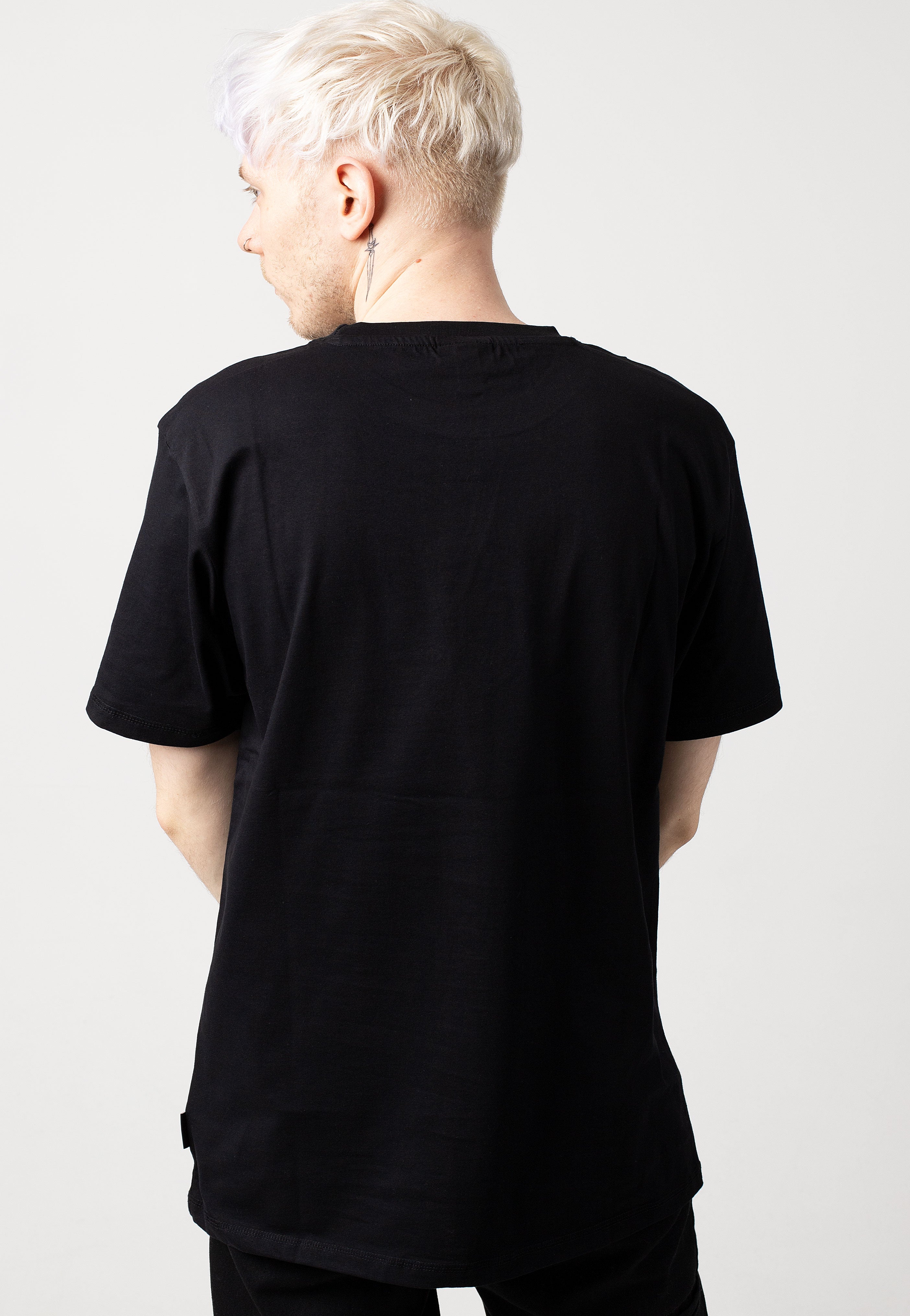 Ellesse - Cassica Black - T-Shirt Sale Finishline