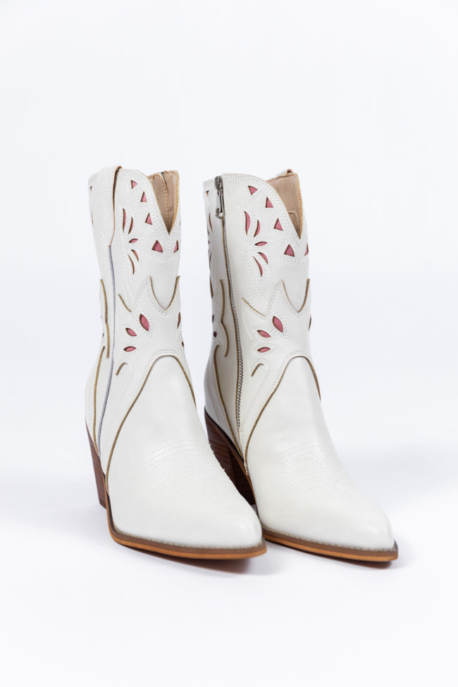 Dallas White Pointed Toe Booties Pices Cheap Pice