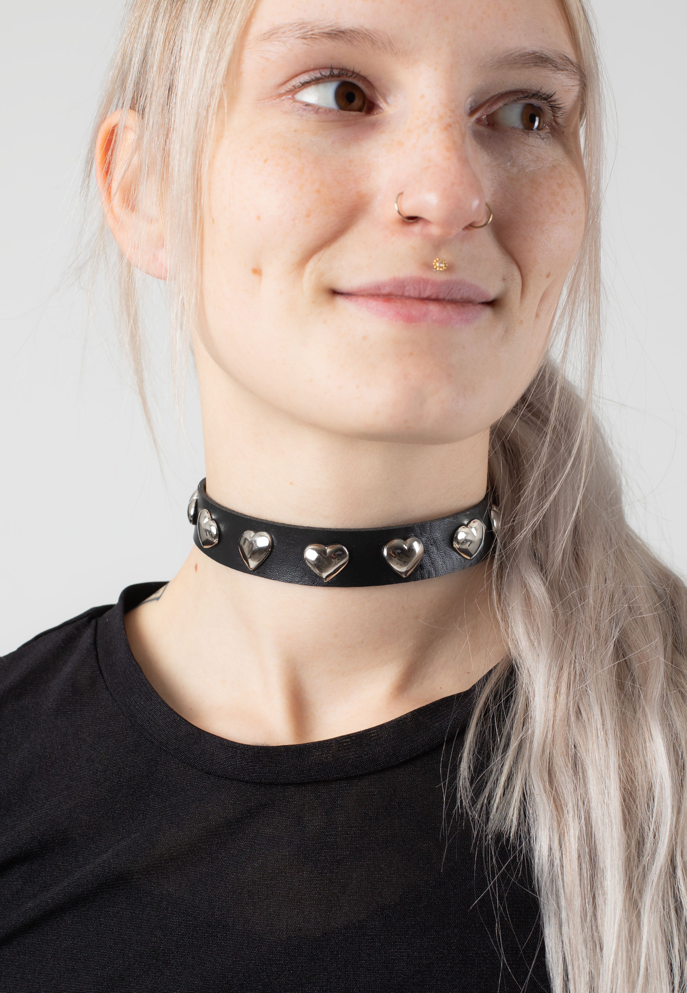 Bullet69 - Heart Rivet Neckband Black - Choker Free Shipping Outlet Store