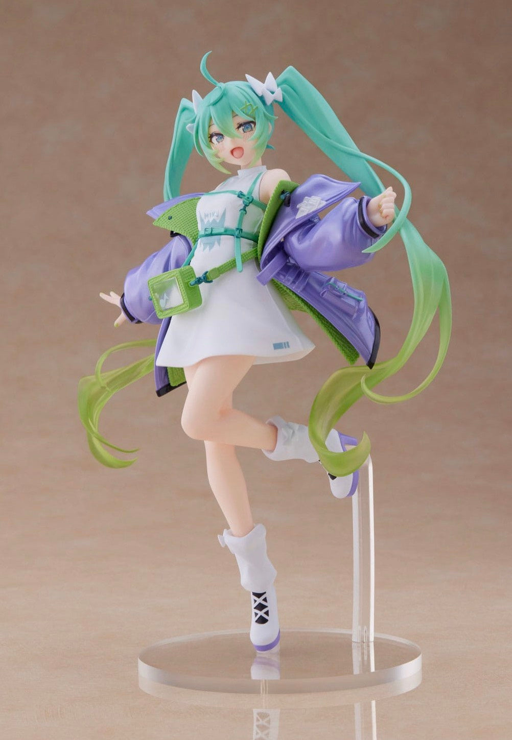 Hatsune Miku - Hatsune Miku Fashion Sporty - Figure Free Shipping Good Selling