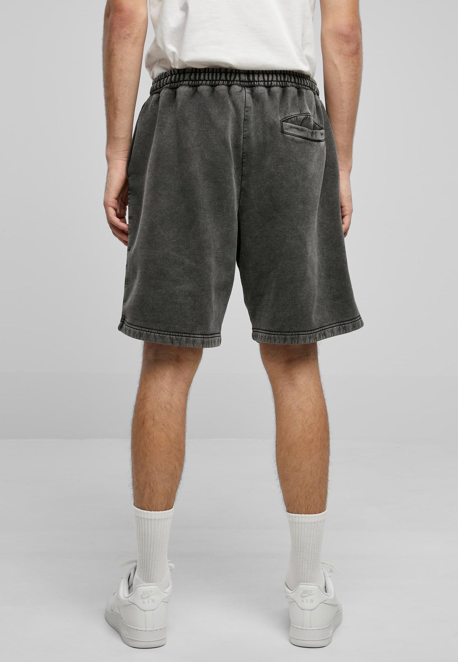 Urban Classics - Heavy Sand Washed Black - Shorts Deals