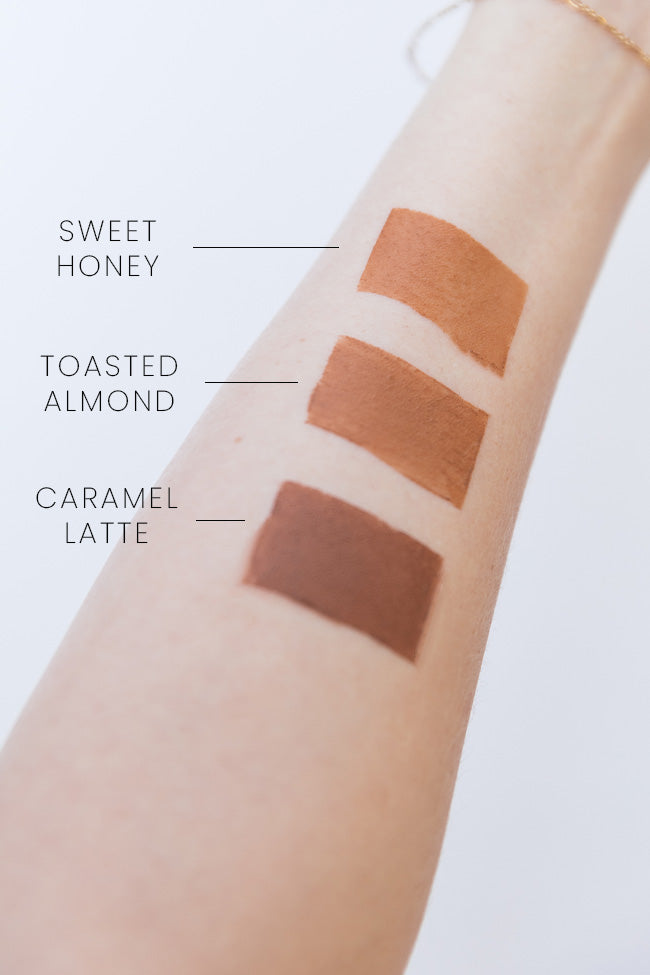 In Full Bloom Bronzer & Contour Stick - Caramel Latte Deals