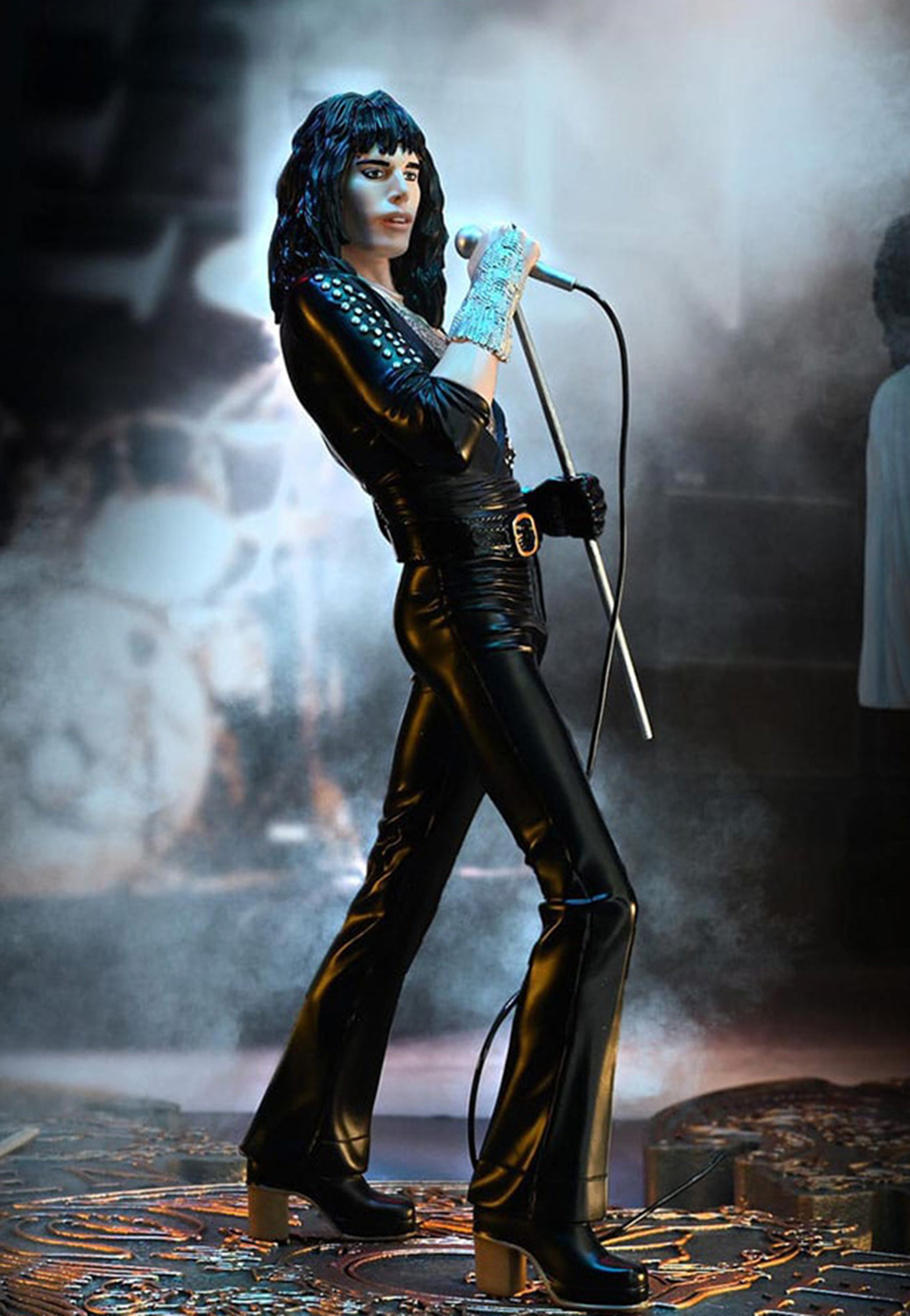 Queen - Freddie Mercury II (Sheer Heart Attack Era) Rock Iconz - Statue Buy Cheap Tumblr