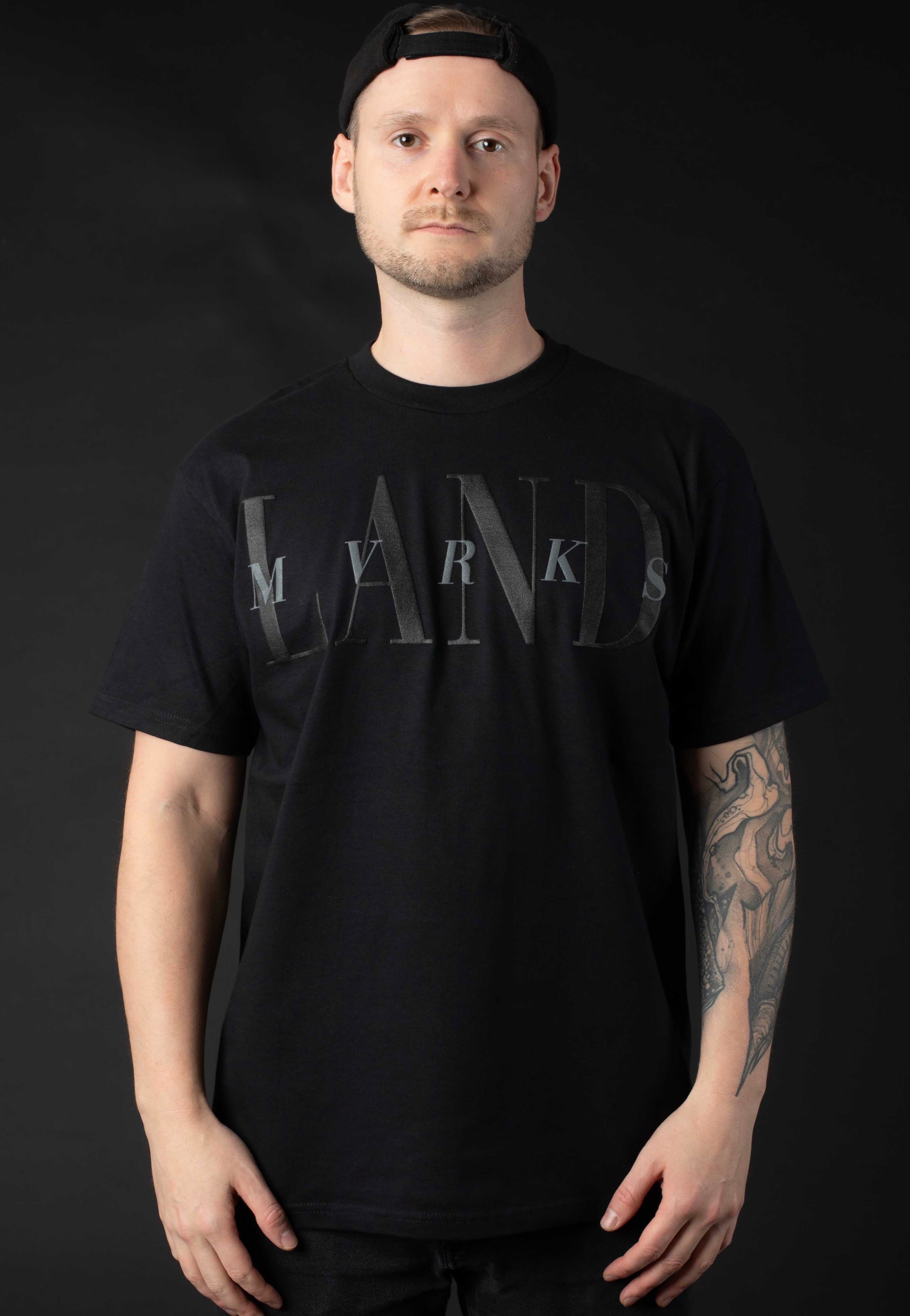 Landmvrks - 80s Logo Limited Black On Black - T-Shirt Outlet Locations