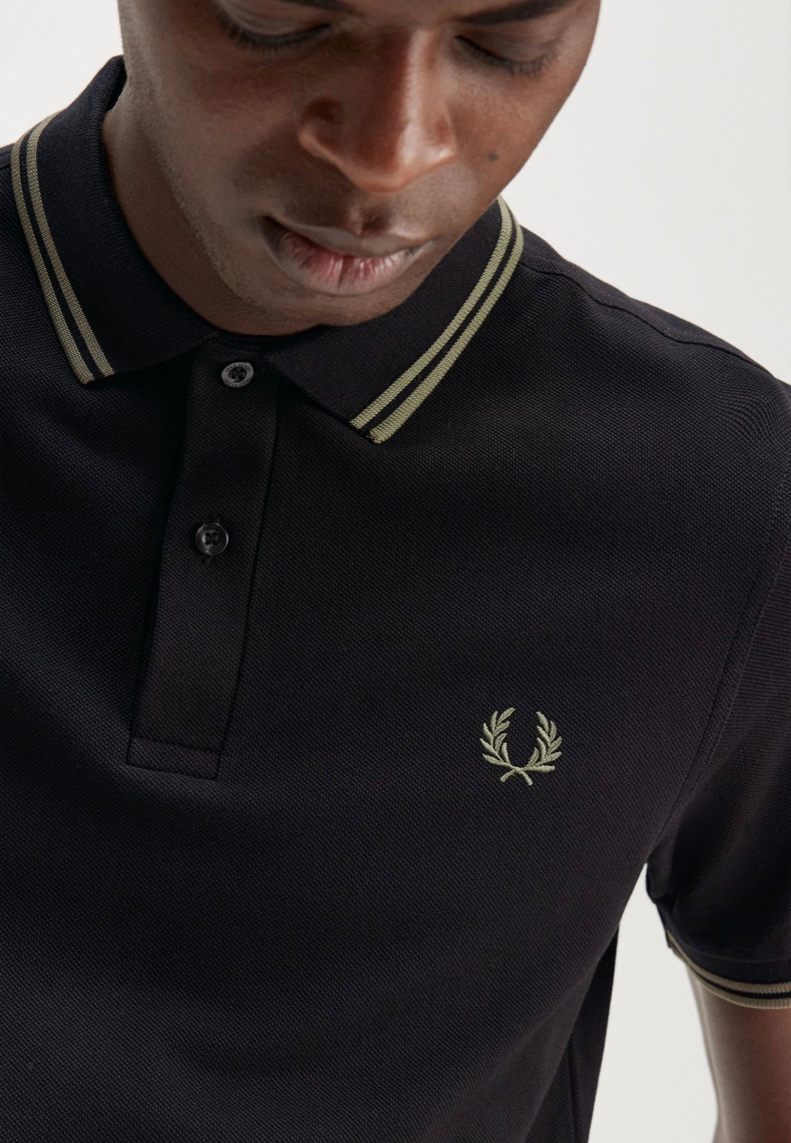 Fred Perry - The Twin Tipped Black/Lr Wgre - Polo Discount Visit New