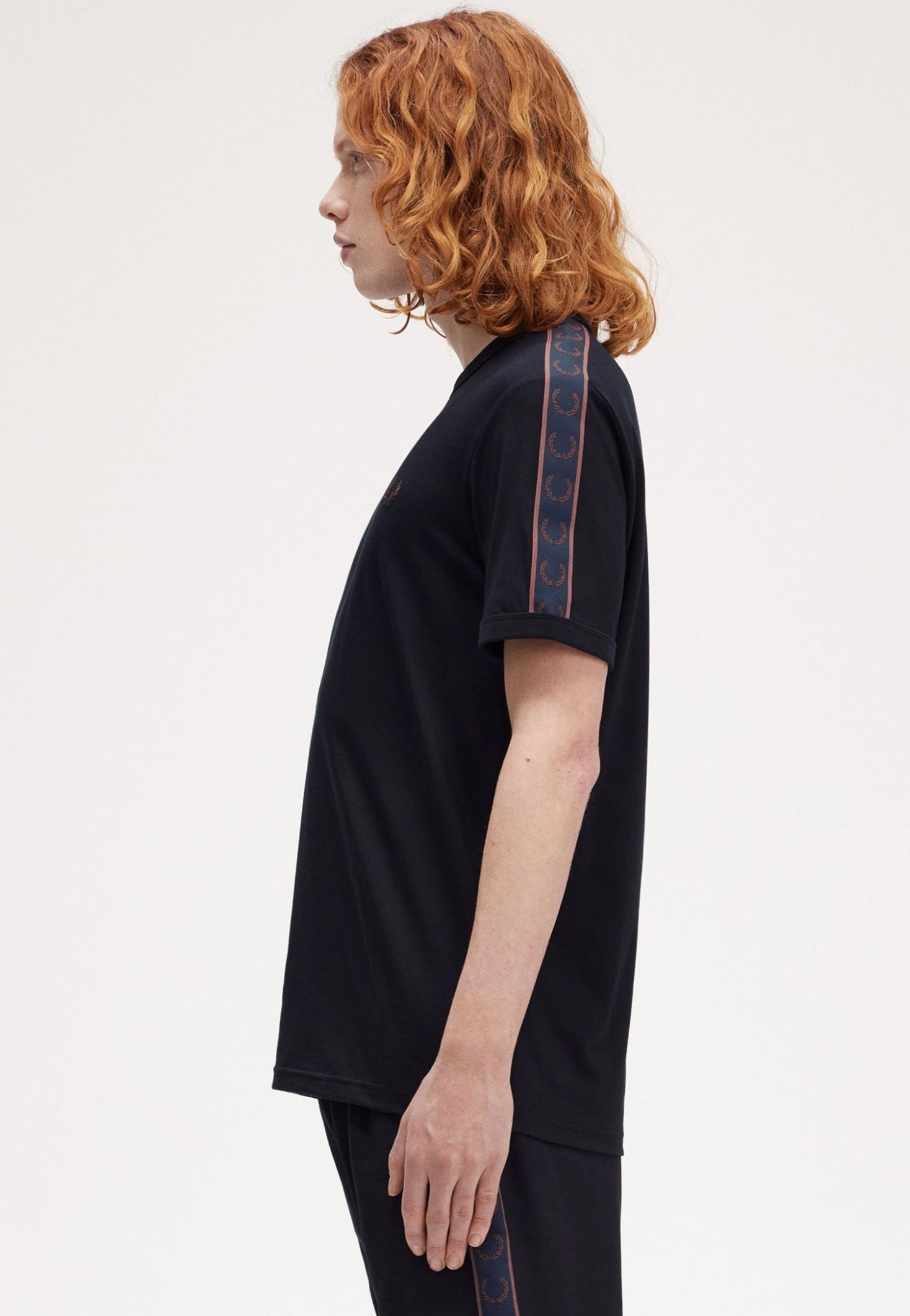 Fred Perry - Contrast Tape Ringer Navy/Crrgroabric - T-Shirt Sale Extremely