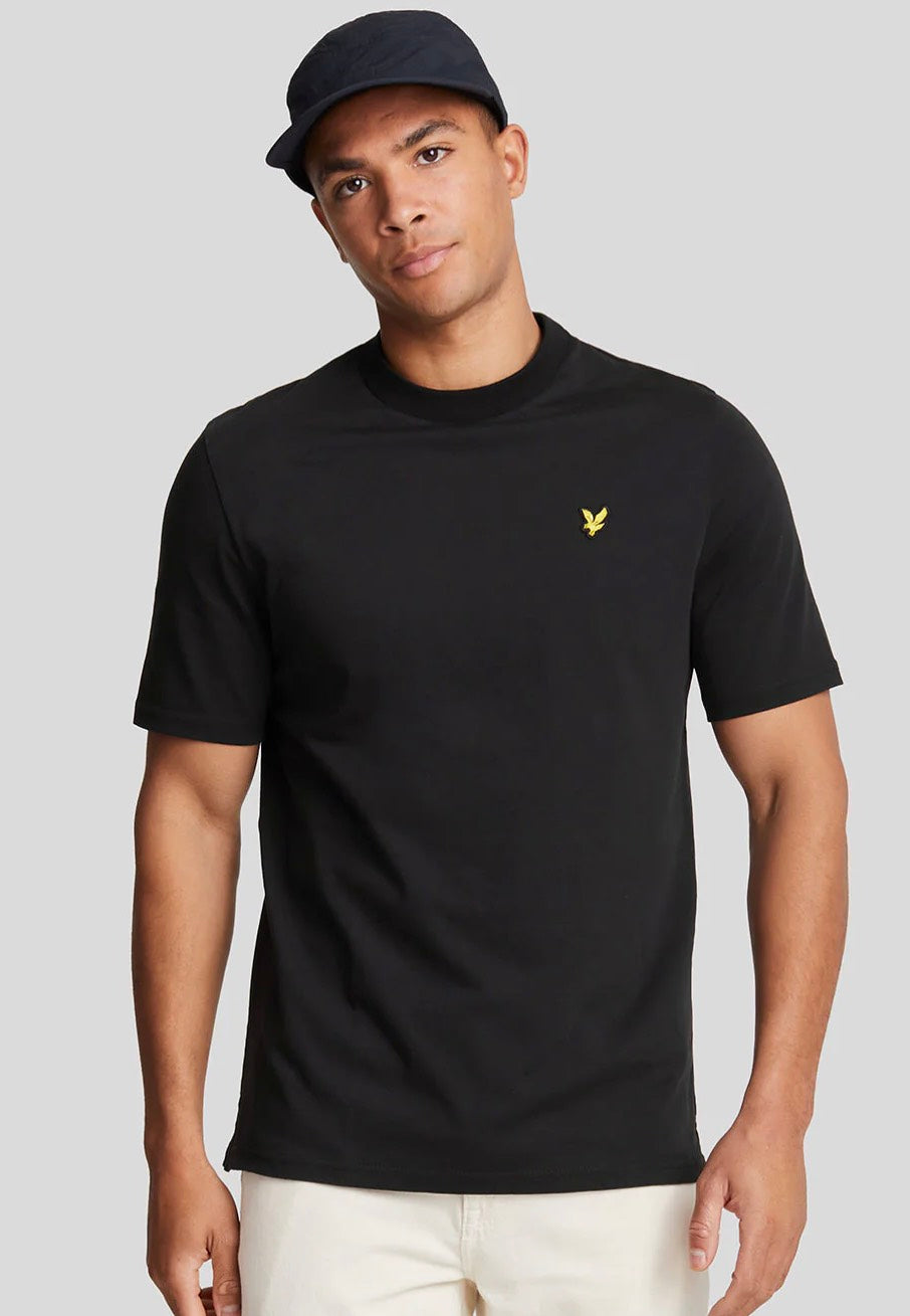 Lyle & Scott - Football For All Graphic Jet Black - T-Shirt Outlet Supply