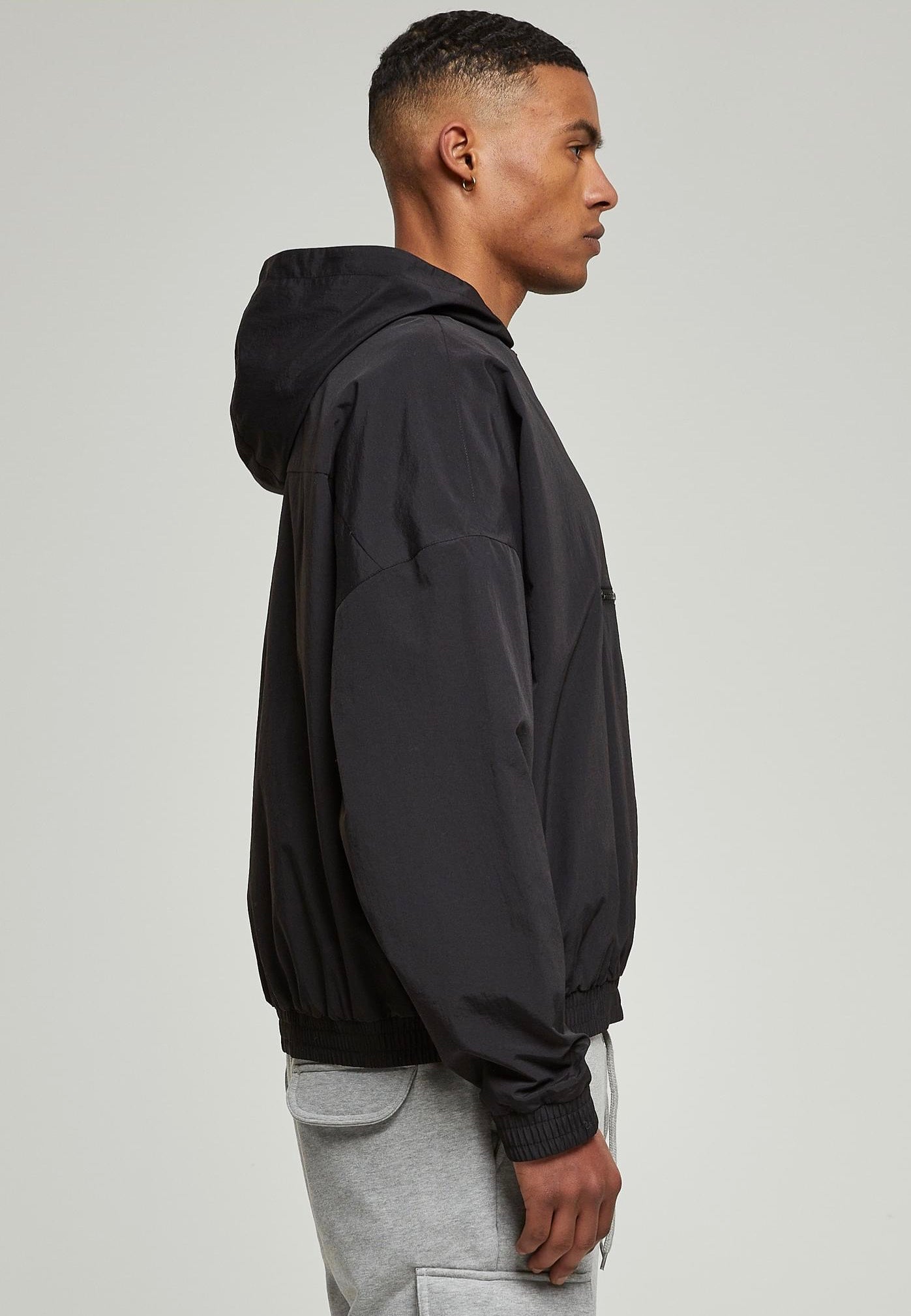 Urban Classics - 90'S Pull Over Black - Jacket