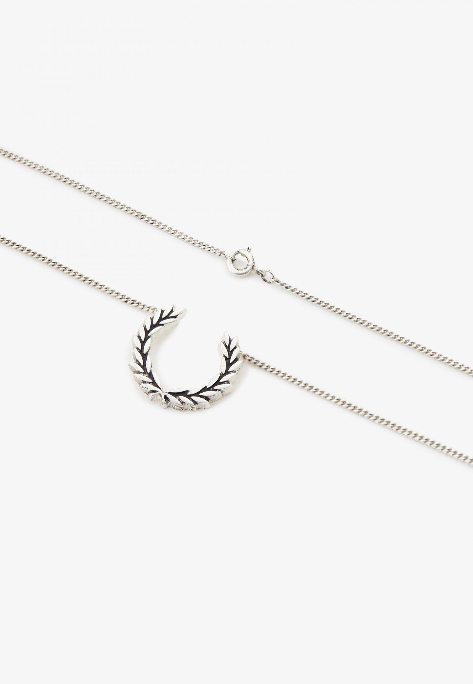 Fred Perry - Laurel Wreath Silver - Necklace Cost Cheap Pice