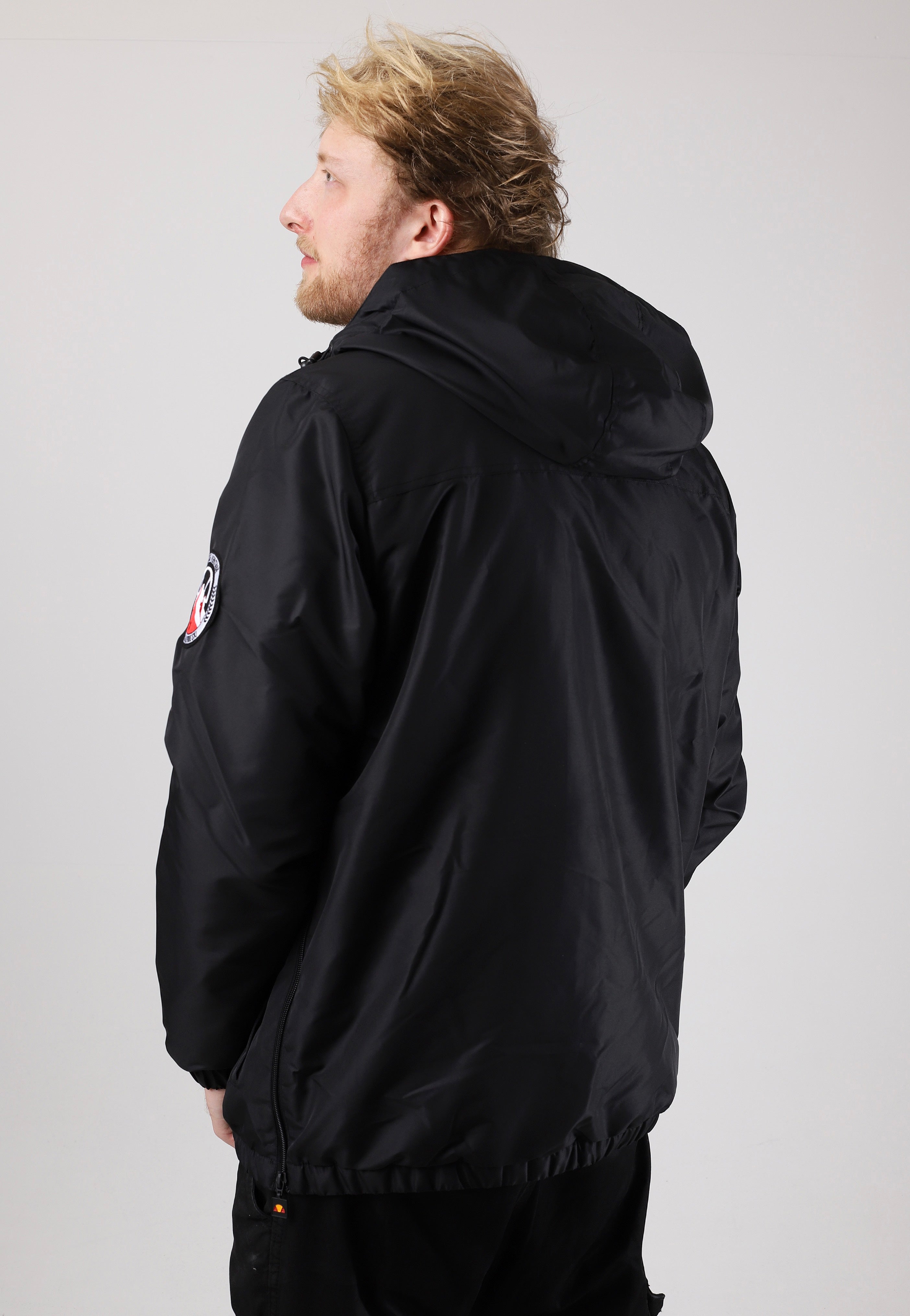 Ellesse - Monterini OH Black - Jacket Sale Cheap Pice