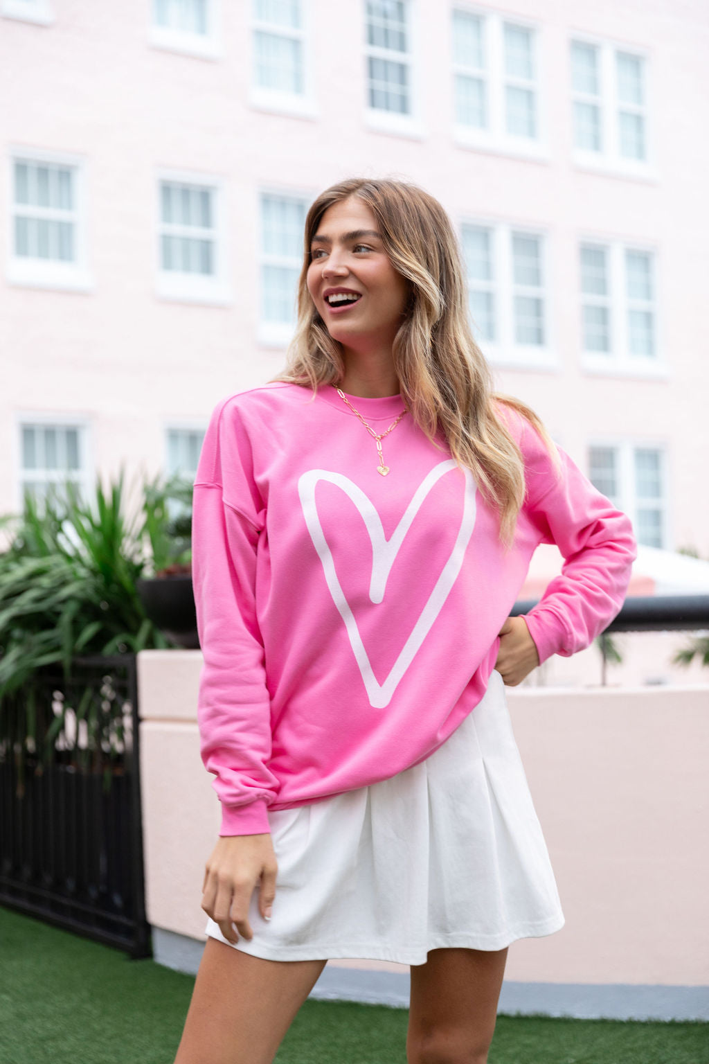 Heart Sketch Pink Oversized Graphic Sweatshirt Outlet Supply