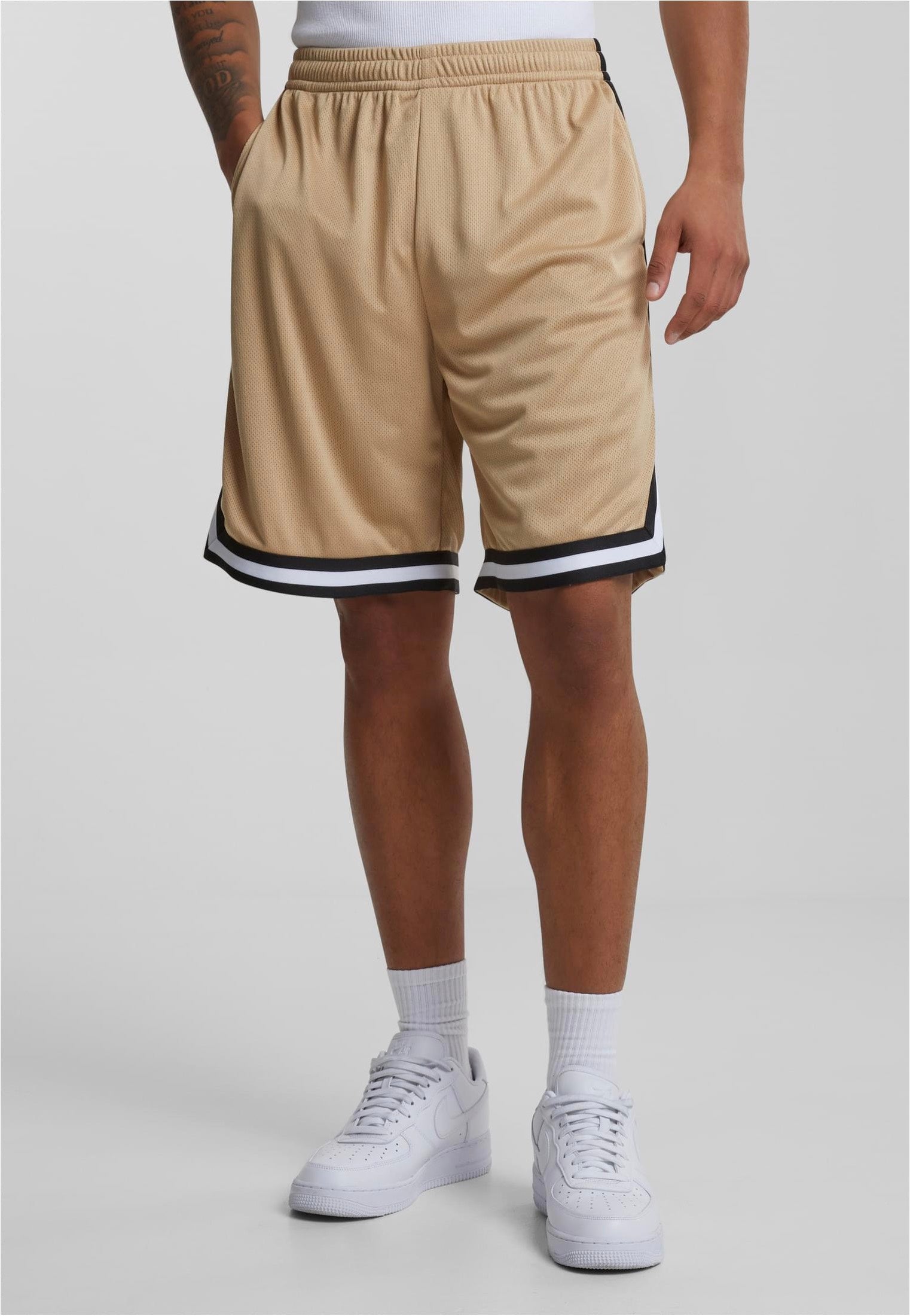 Urban Classics - Stripes Mesh Unionbeige/Black/White - Shorts Buy Cheap Big Discount