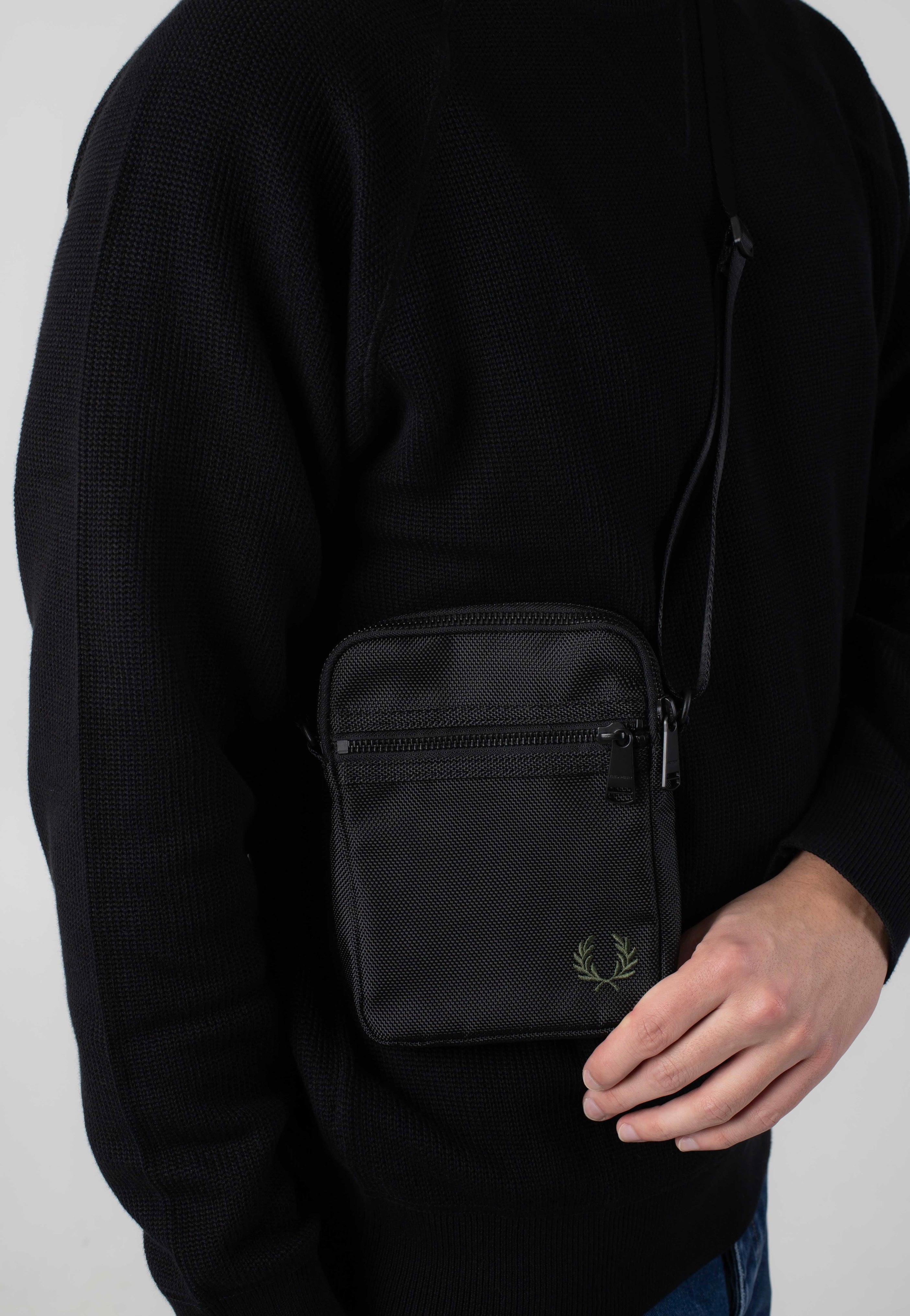 Fred Perry - Ballistic Nylon Side Black - Bag Popular