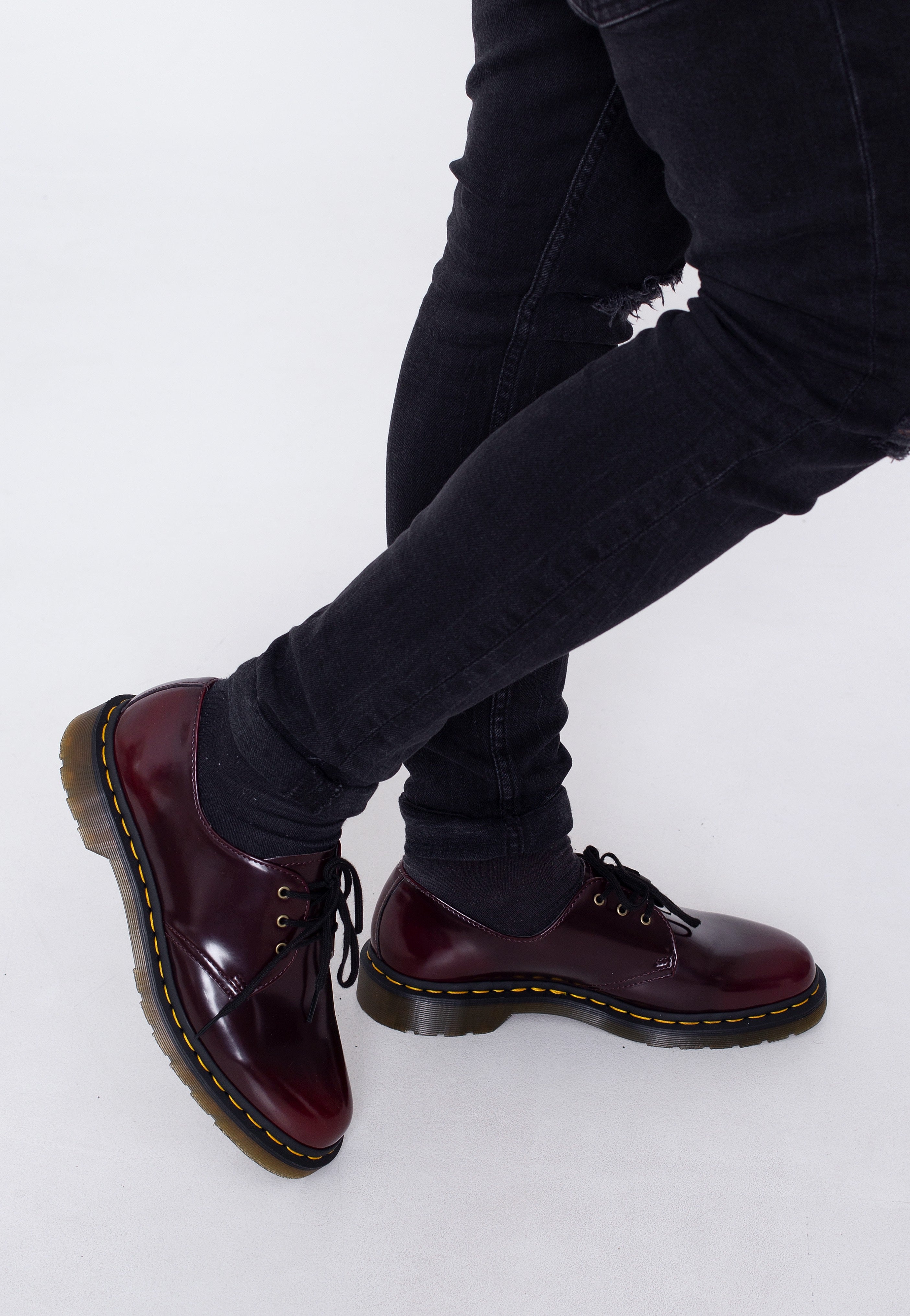 Dr. Martens - Vegan 1461 Cherry Red Oxford Rub Off - Shoes Clearance Clearance Store