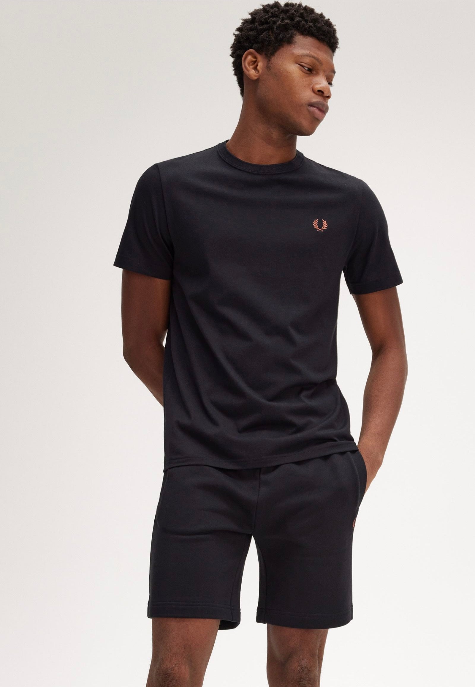 Fred Perry - Crew Neck Black/Whisky Brown - T-Shirt Free Shipping Browse