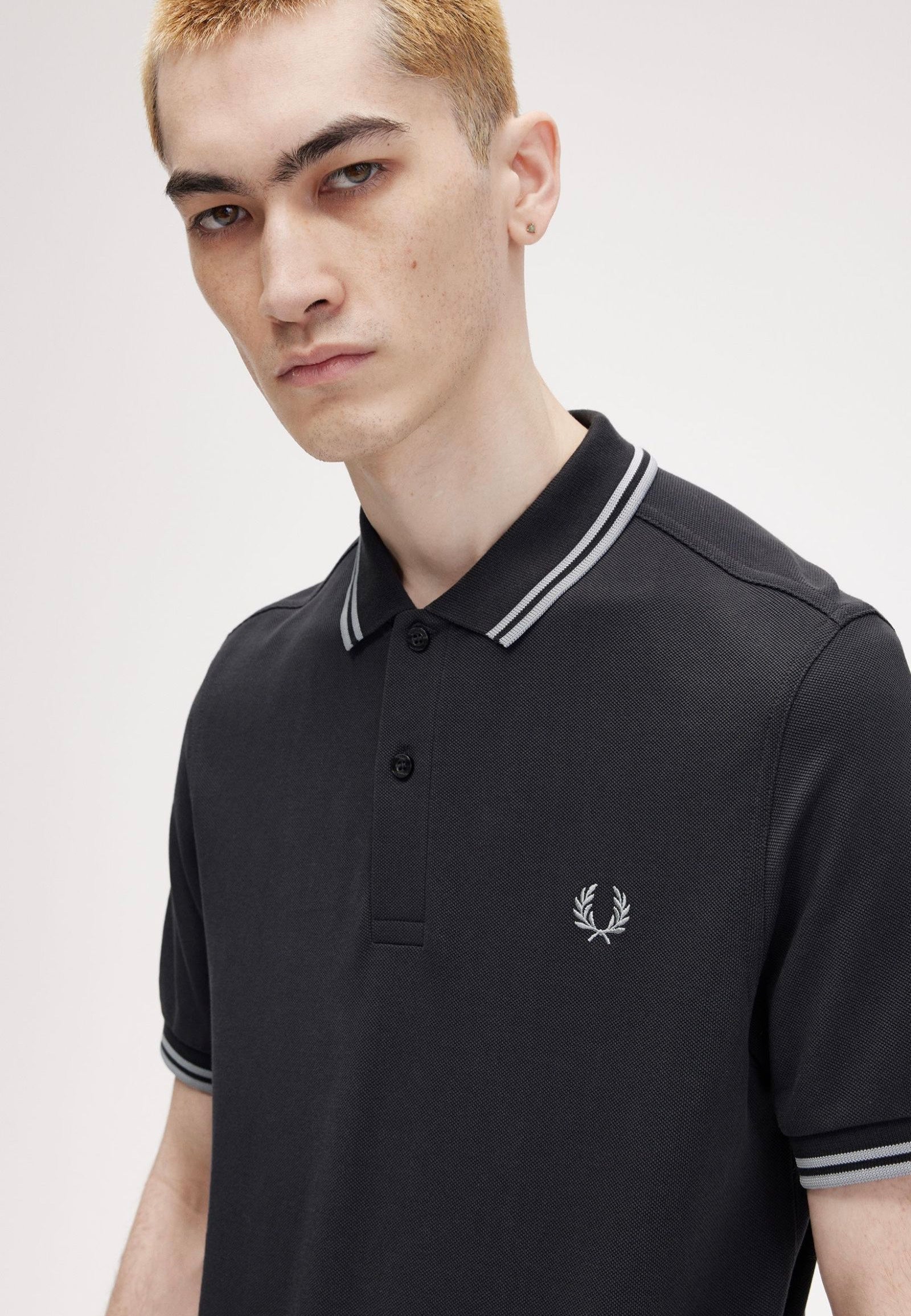 Fred Perry - The Twin Tipped Anchgrey/Limesto - Polo Outlet Official Site