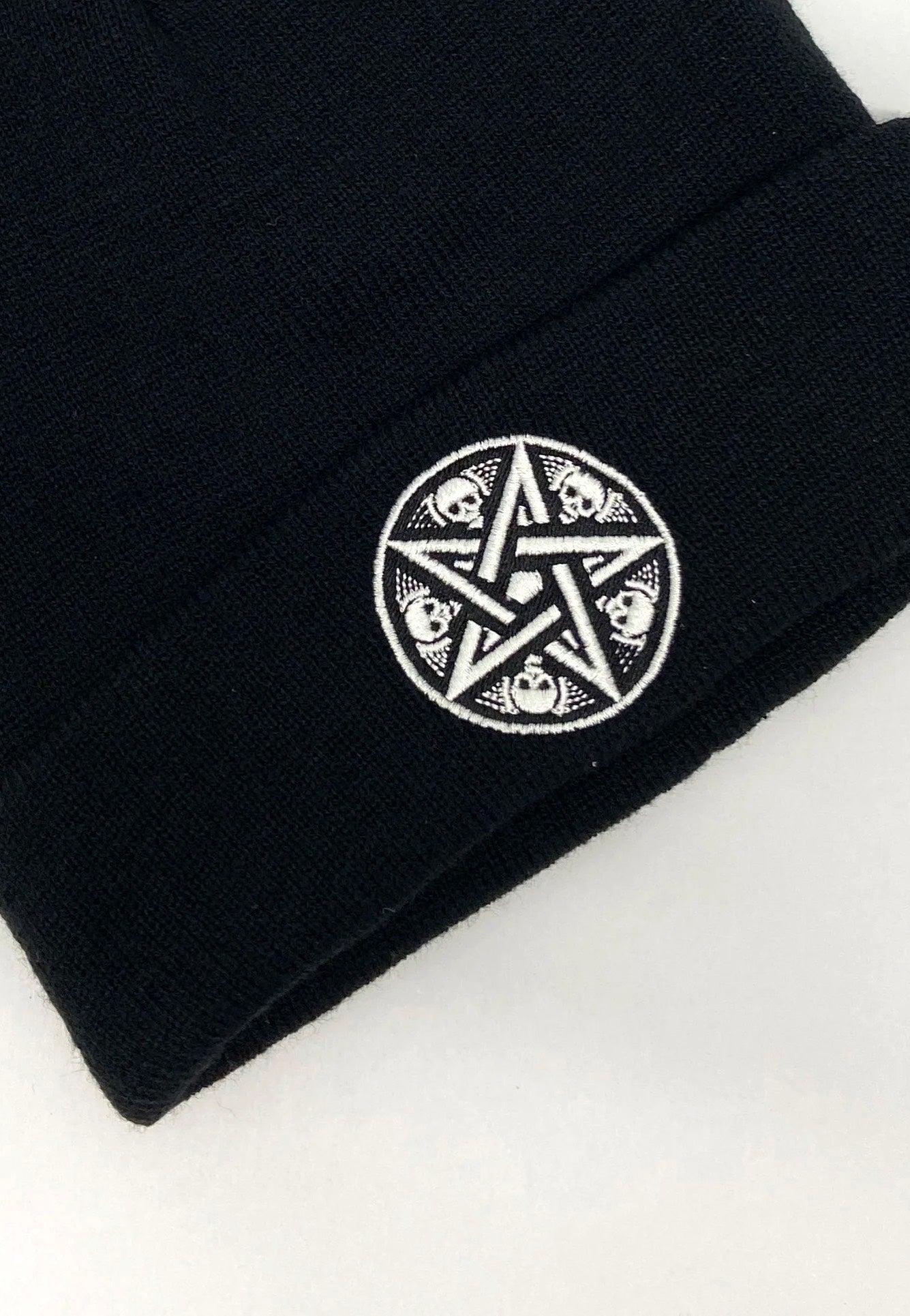 Pamela Mann - Skull Pentagram Black - Beanie Cheap Sale Visit New