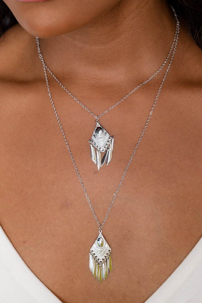 Silver Fringe Pendant Necklace Choice For Sale