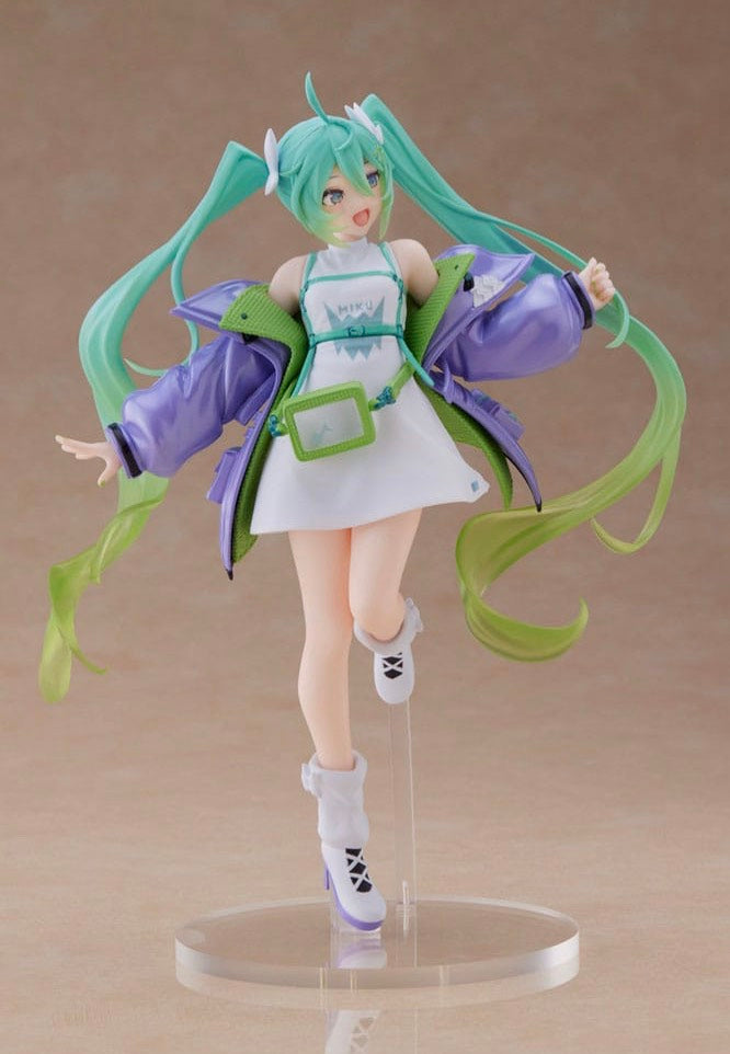 Hatsune Miku - Hatsune Miku Fashion Sporty - Figure Free Shipping Good Selling