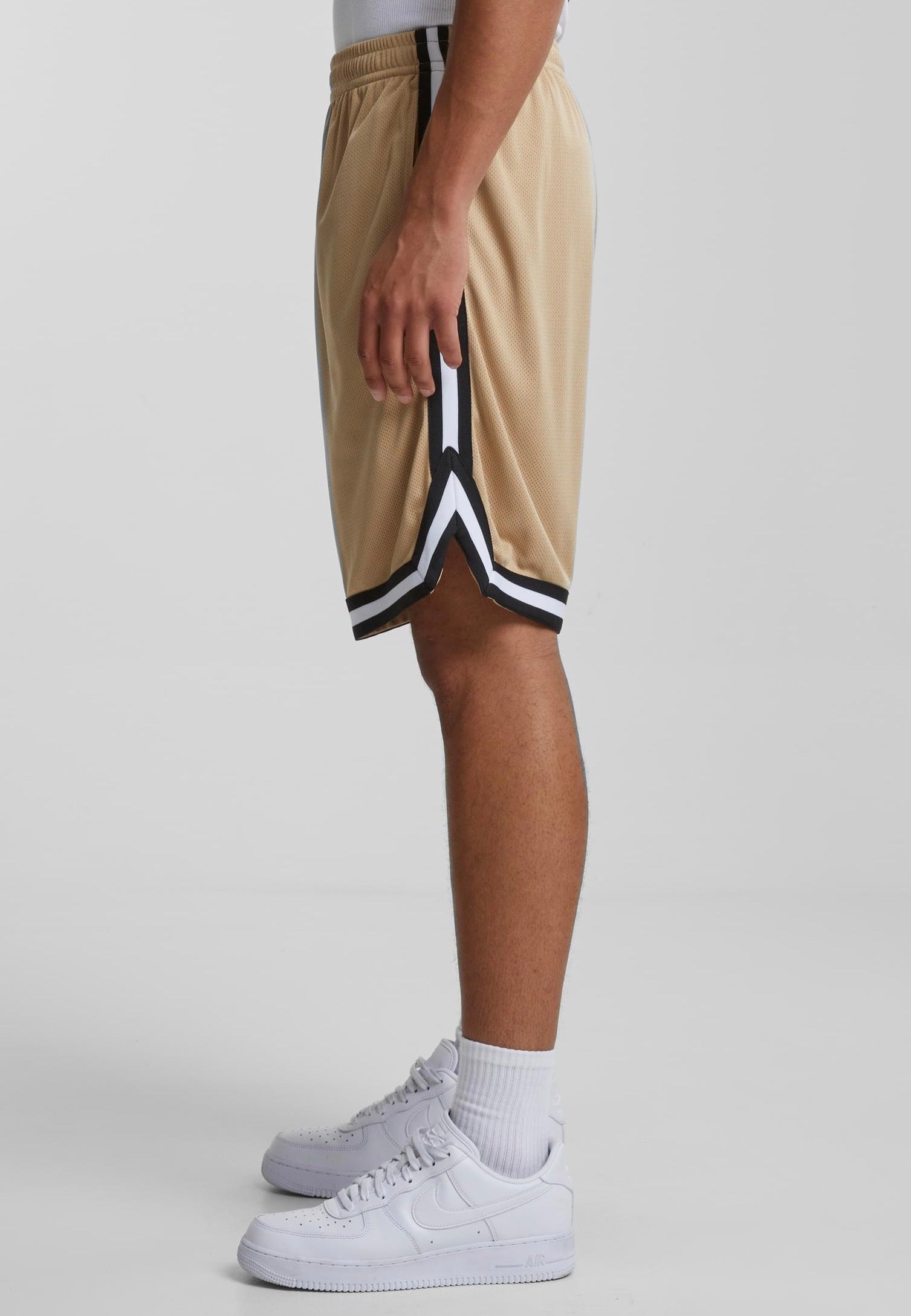 Urban Classics - Stripes Mesh Unionbeige/Black/White - Shorts Buy Cheap Big Discount