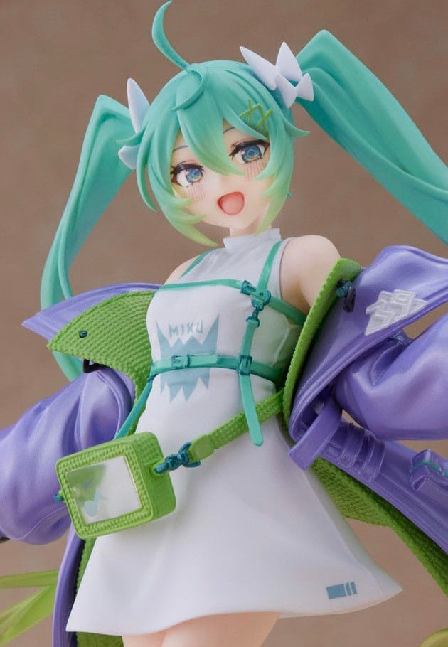 Hatsune Miku - Hatsune Miku Fashion Sporty - Figure Free Shipping Good Selling