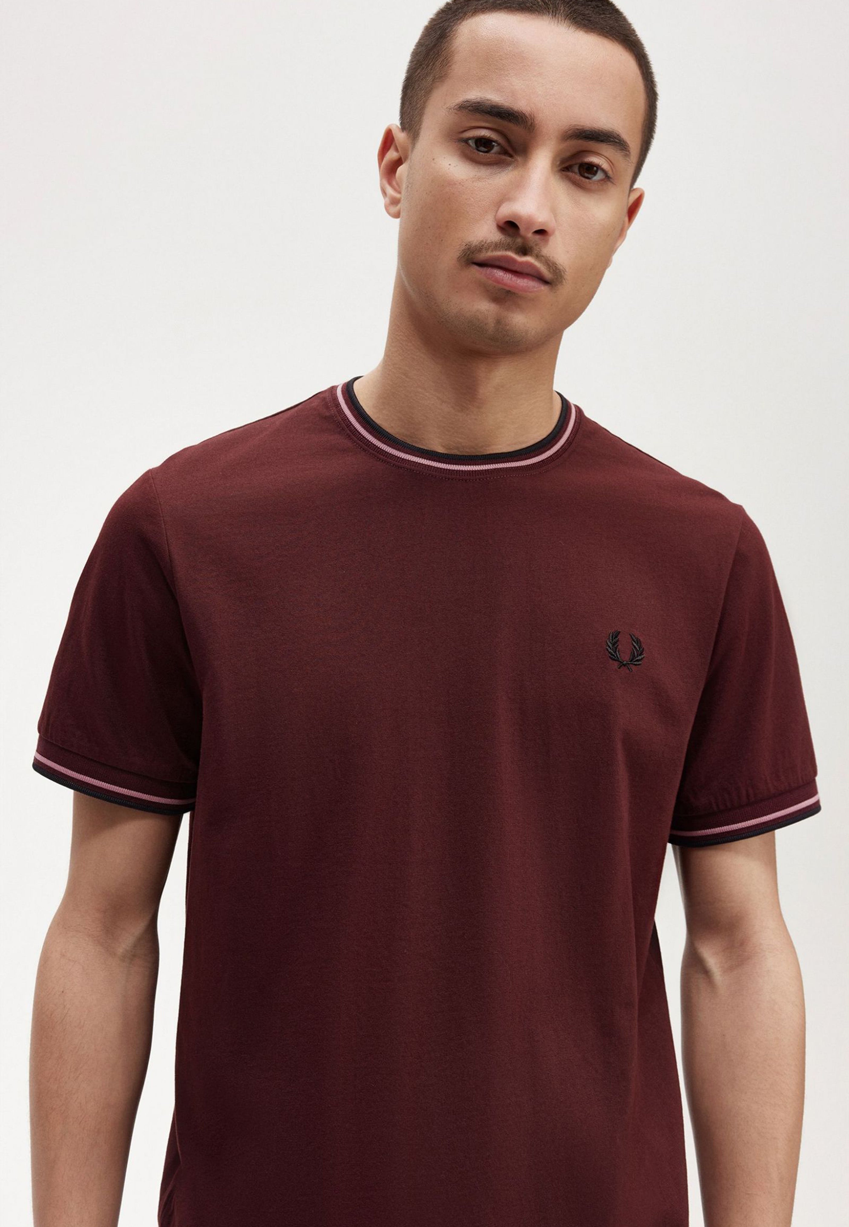 Fred Perry - Twin Tipped Oxblood - T-Shirt Free Shipping Reliable