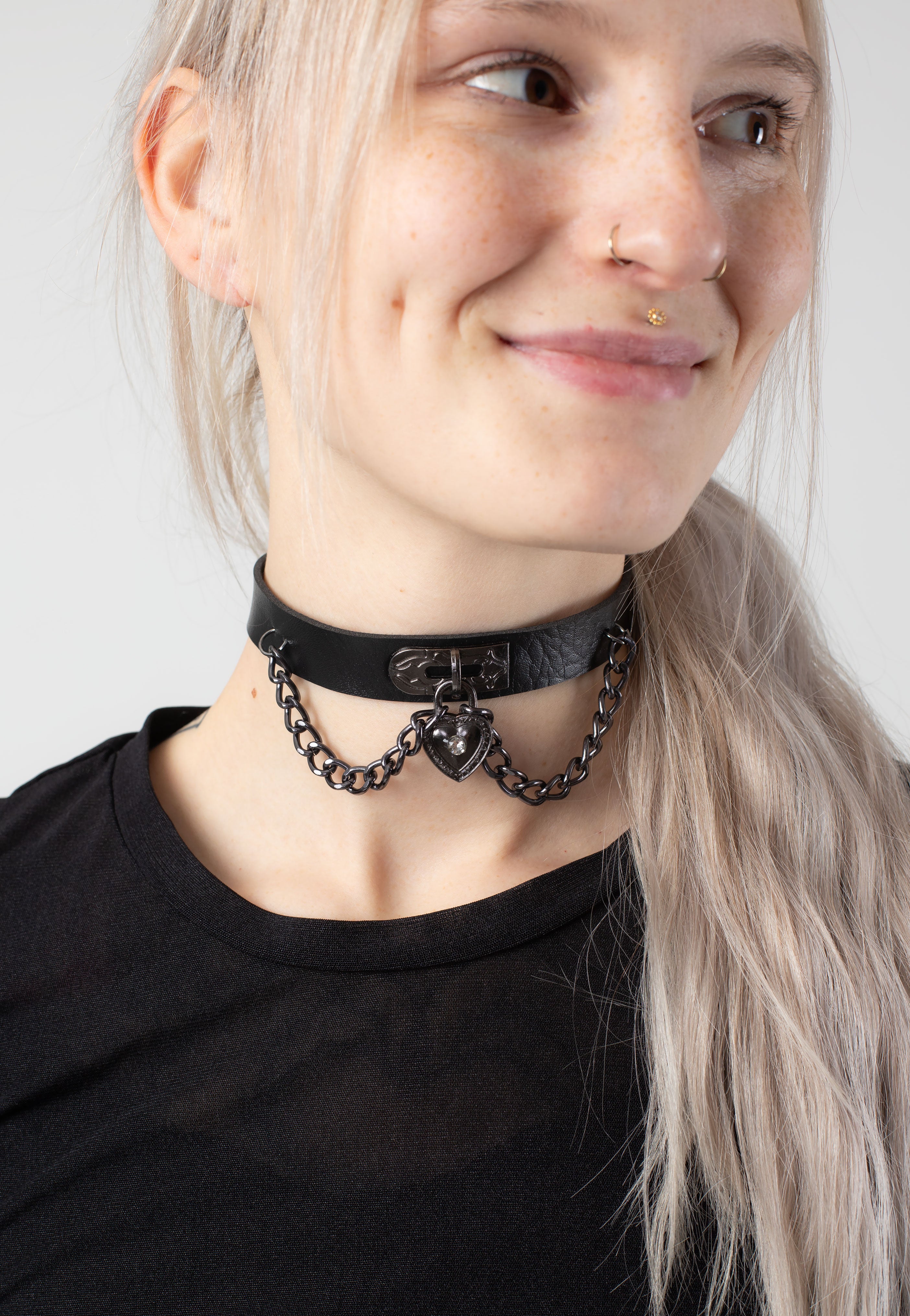 Bullet69 - Heart Lock Neckband Black - Choker Buy Cheap Countdown Package