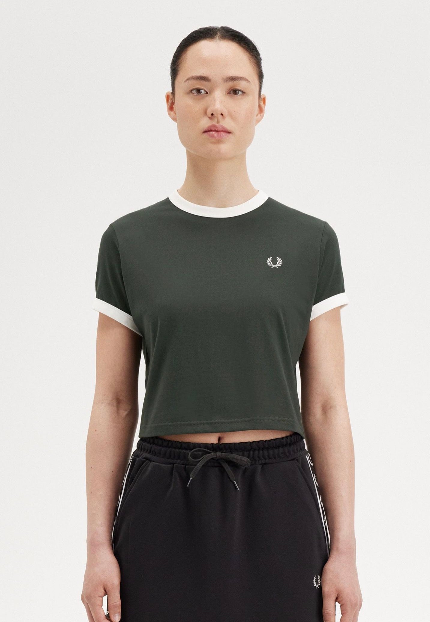 Fred Perry - Cropped Ringer Court Green - T-Shirt Cheap Fashionable