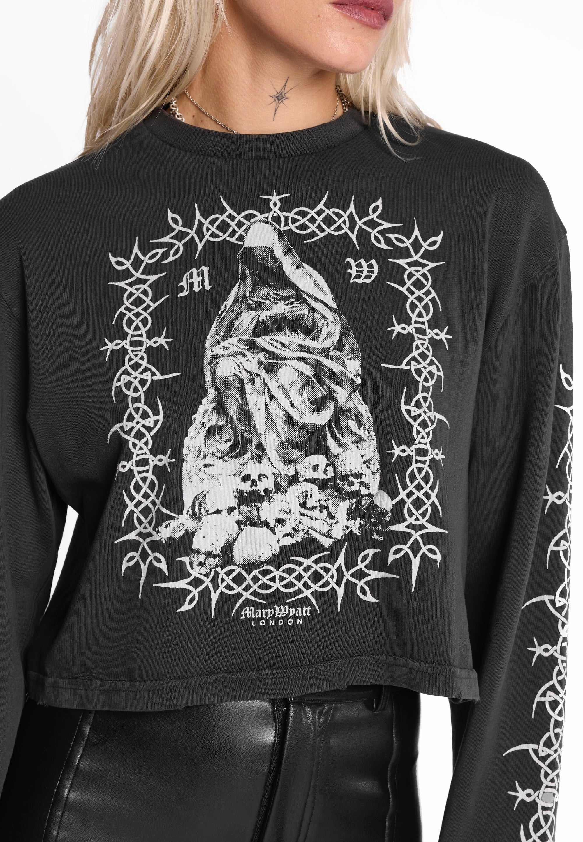 Mary Wyatt - Sanctum Vintage Black - Longsleeve Cheap New Arrival