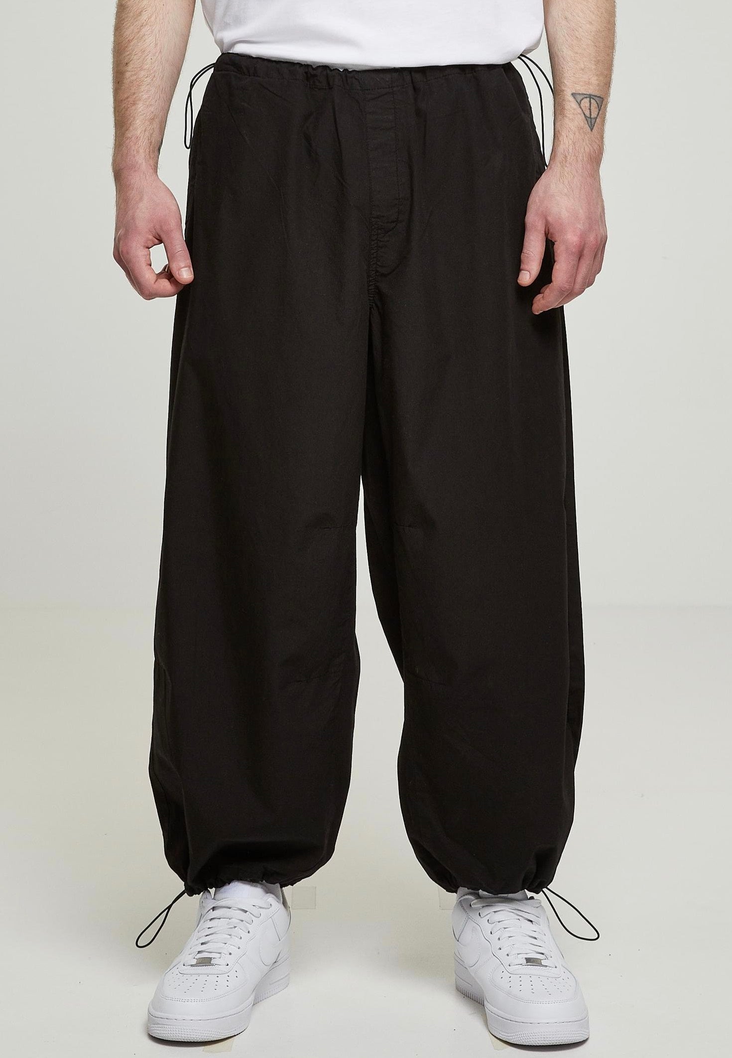 Urban Classics - Popline Parachute Black - Pants Free Shipping Popular