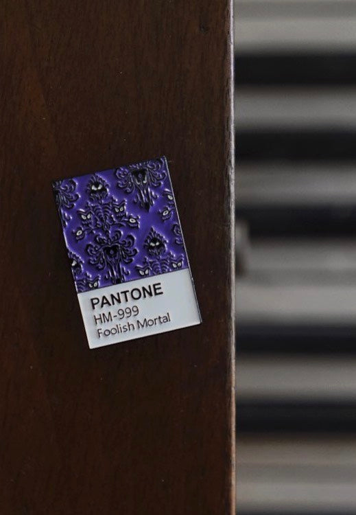 Lively Ghosts - Haunted Mansion Pantone - Pin Outlet Official