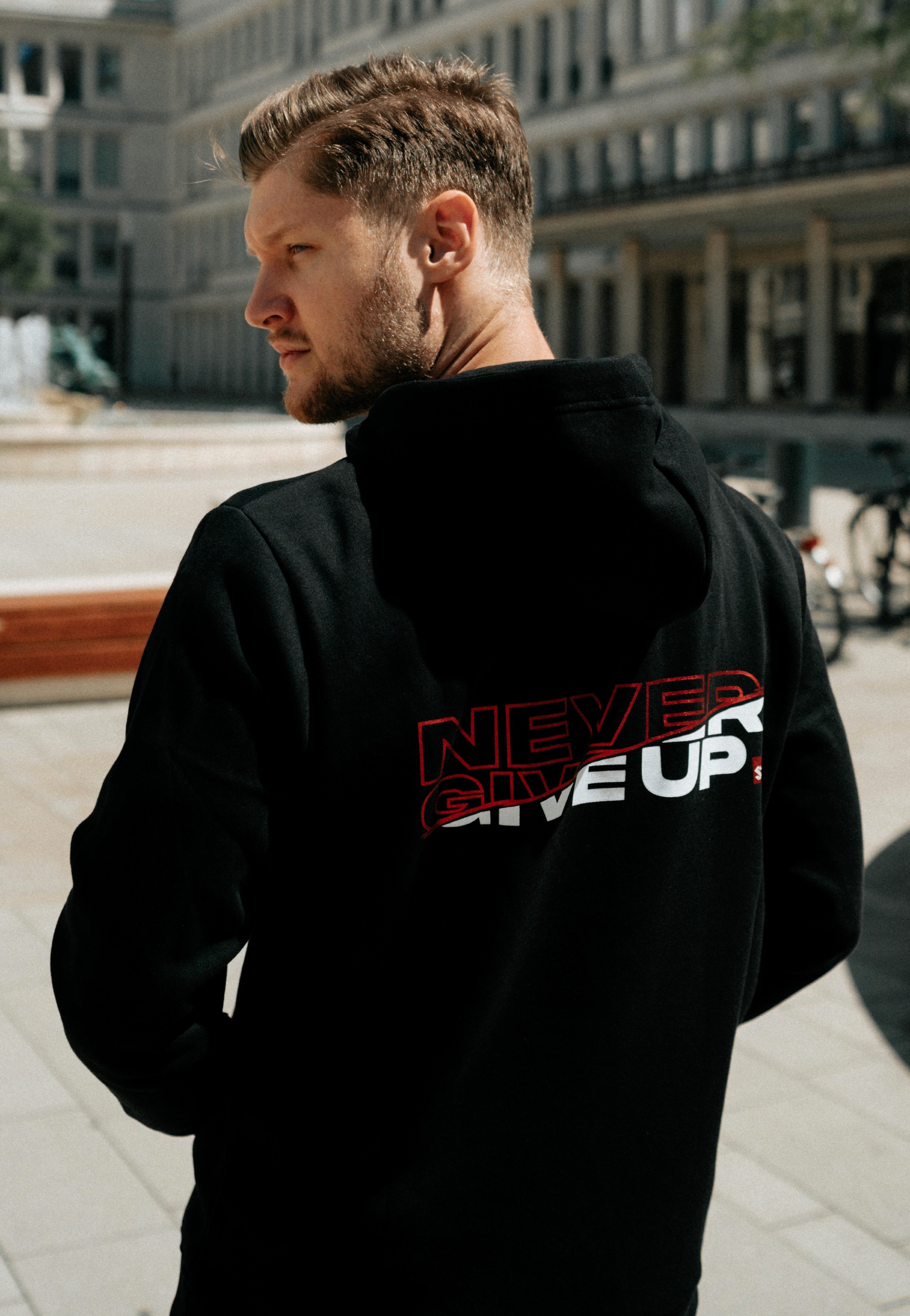 STLRZ - Never Give Up - Hoodie Outlet Looking For