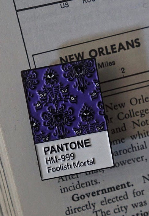 Lively Ghosts - Haunted Mansion Pantone - Pin Outlet Official