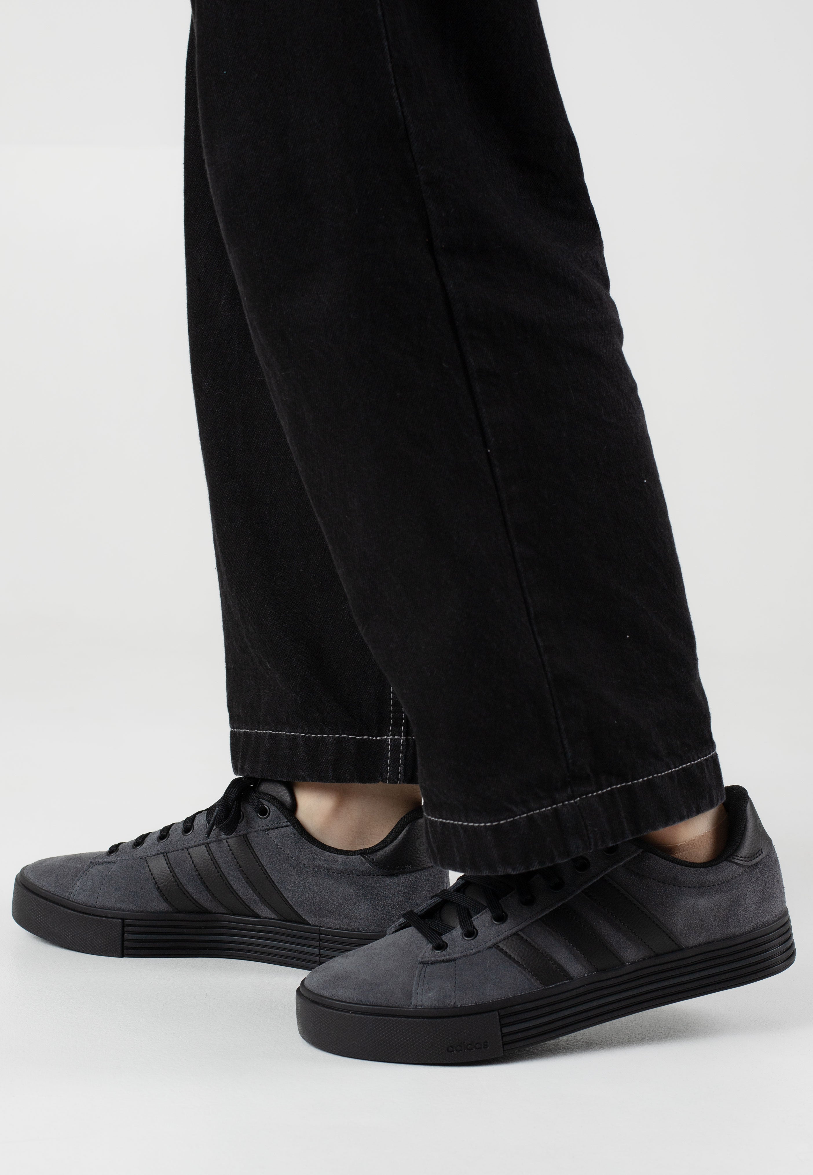 Adidas - Daily 4.0 Cblack/Cblack/Carbon - Shoes Best Sale Online