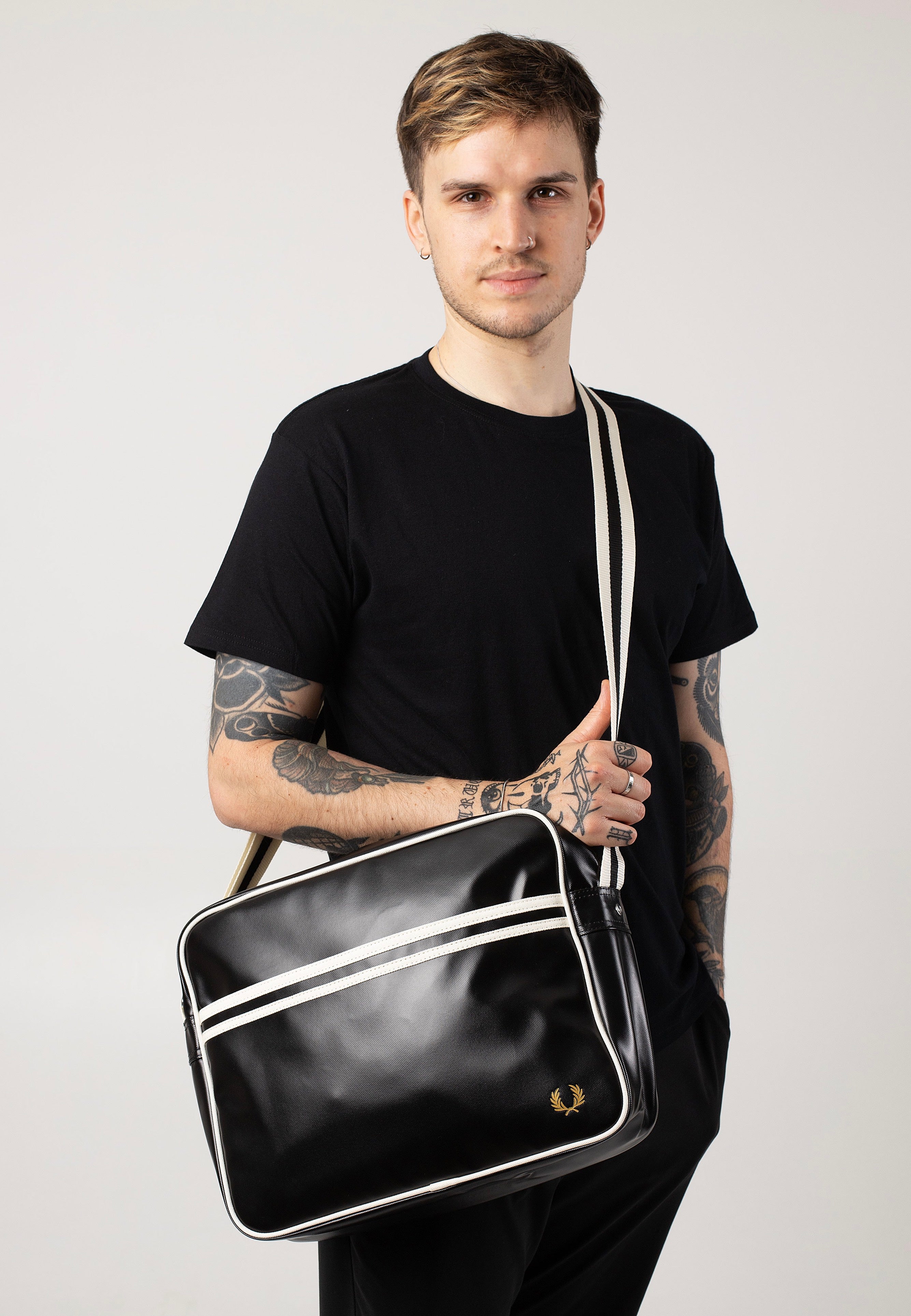 Fred Perry - Classic Shoulder Black/ Ecru - Bag Outlet The Cheapest