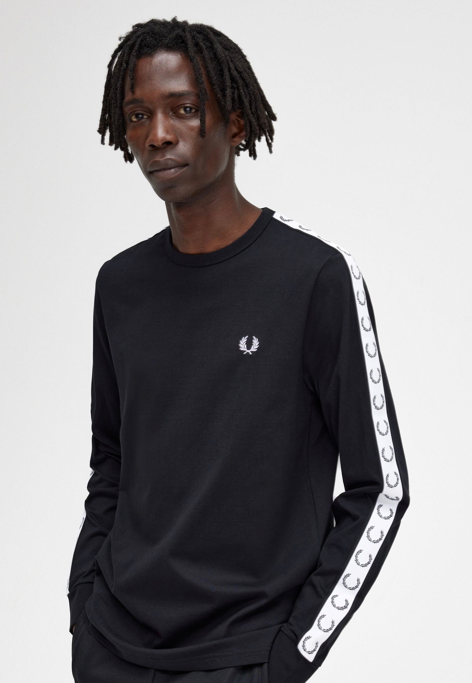 Fred Perry - Taped Black - Longsleeve Big Discount For Sale