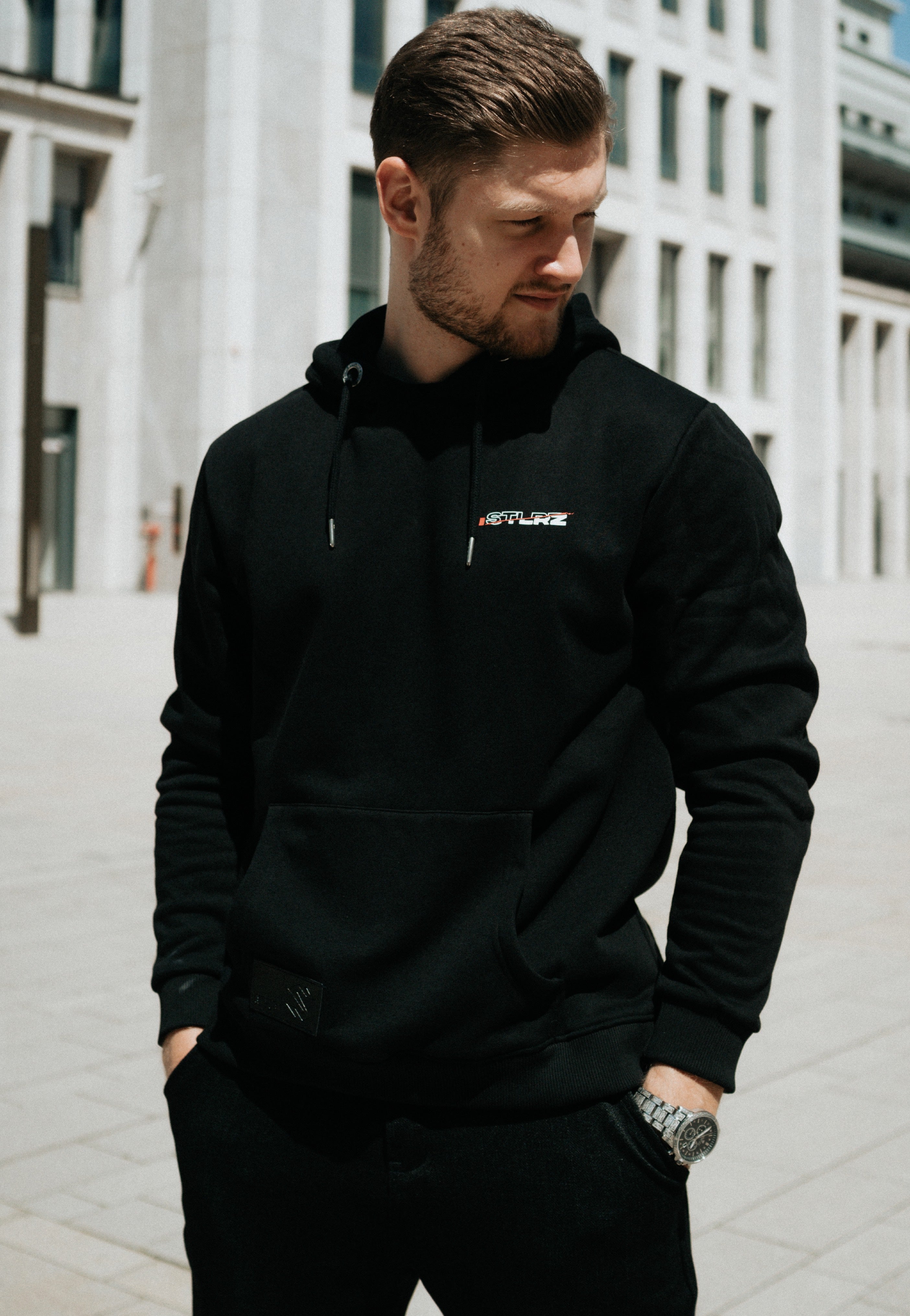 STLRZ - Never Give Up - Hoodie Outlet Looking For