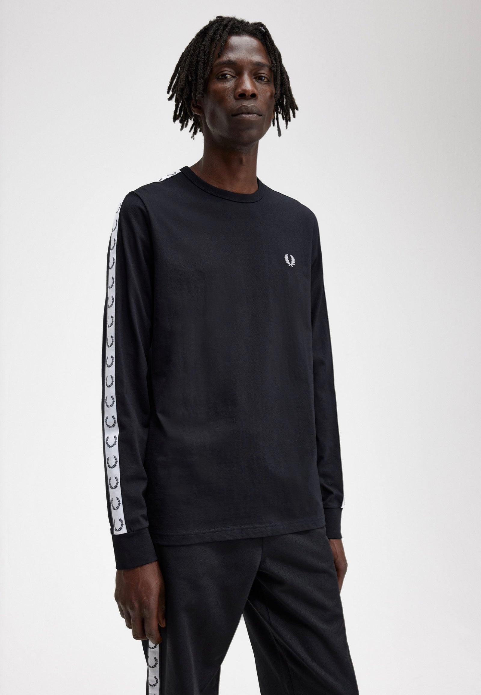 Fred Perry - Taped Black - Longsleeve Big Discount For Sale