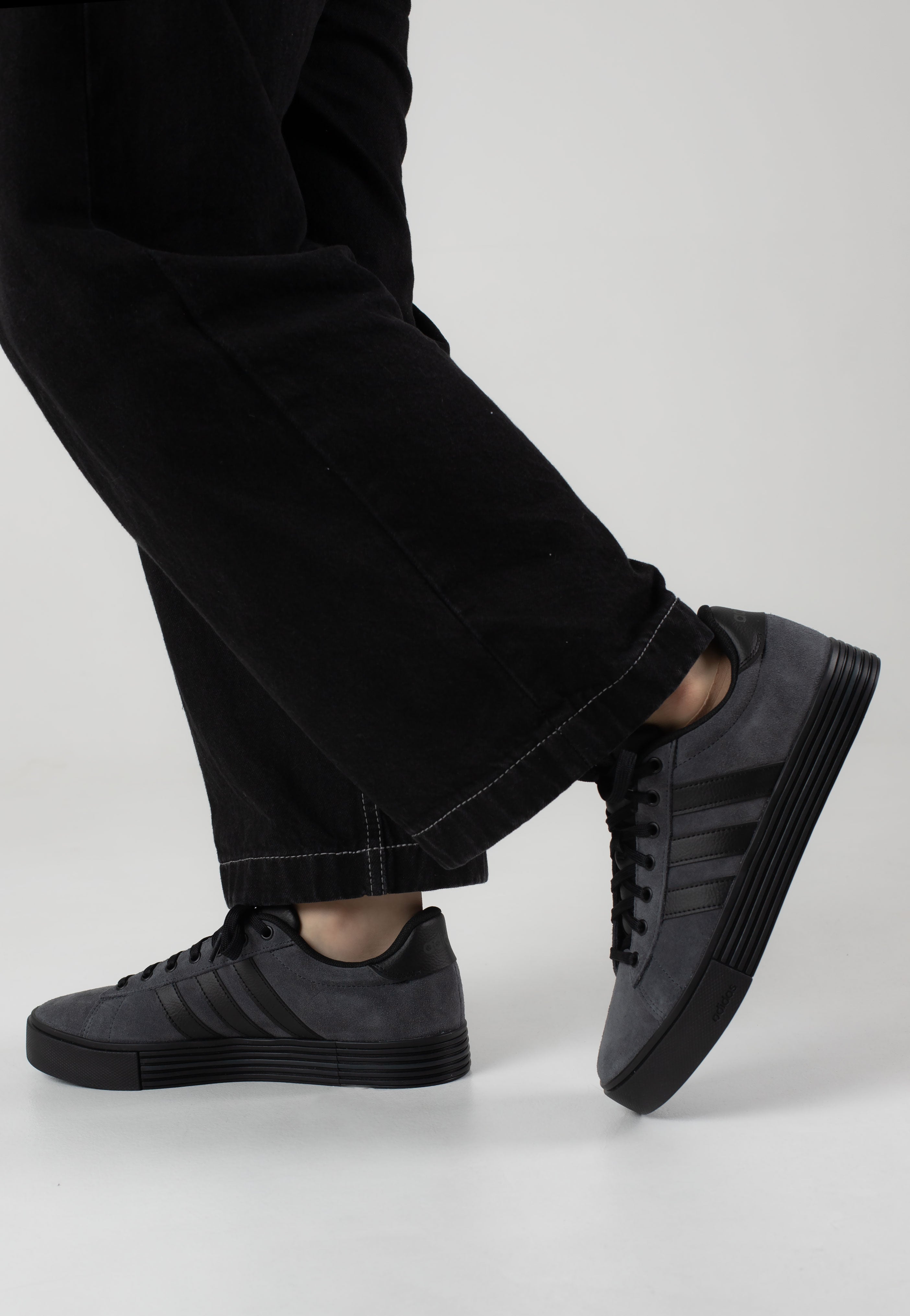 Adidas - Daily 4.0 Cblack/Cblack/Carbon - Shoes Best Sale Online